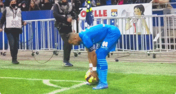 维罗纳3-1亚特兰大，焦瓦内传射，贝尔加利、贝内德破门（维罗纳3比1力克亚特兰大：焦瓦内传射立功，贝尔加利、贝内德先后破门）