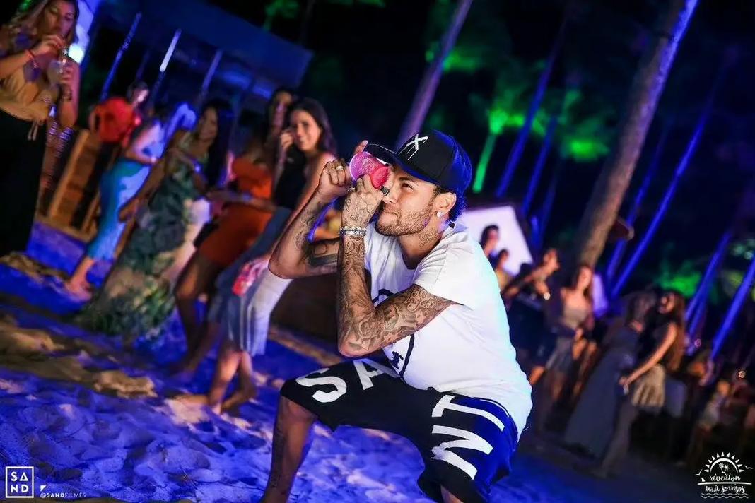 天津足协发布文明观赛倡议：津“城”文明，津“诚”有礼（天津足协发出文明观赛倡议：津城尚文明 津诚重礼仪）