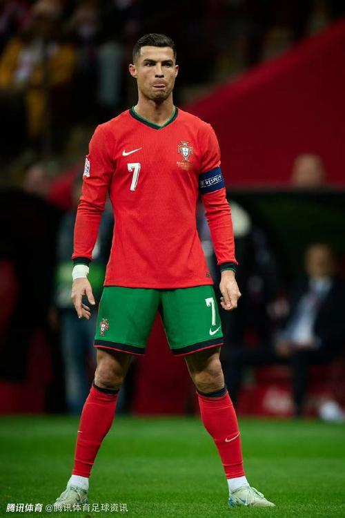 斯基拉：库库雷利亚即将与切尔西续约，他是球队的关键球员（斯基拉称库库雷利亚续约在即，切尔西将其视为阵中要角）