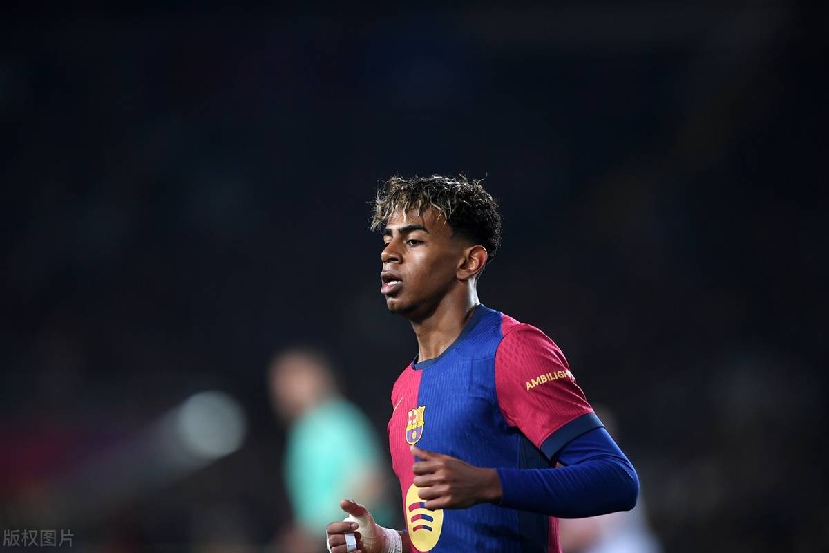 2025年“张孔杯”全国举重冠军赛在遵义圆满落幕