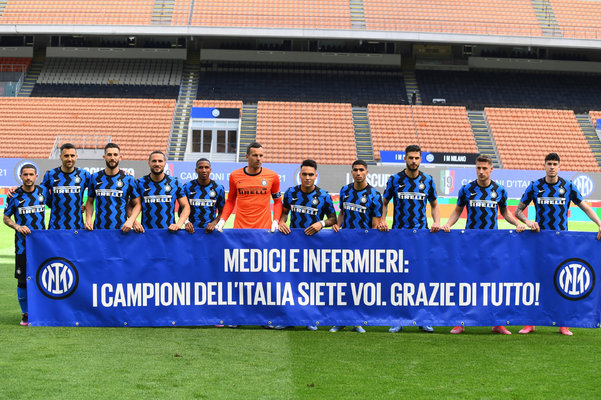 加图索：我要向球迷道歉；上半场很不错，下半场我们变得胆怯（加图索向球迷致歉：上半场表现不俗，下半场我们踢得畏缩）