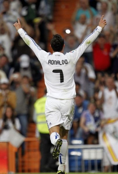 来了，曼联！主帅批准，引进1.6亿三大强援！两“废柴”闪电离队