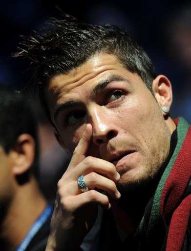 天空：埃弗顿考虑冬窗引进中锋，有意齐尔克泽和伊万-托尼