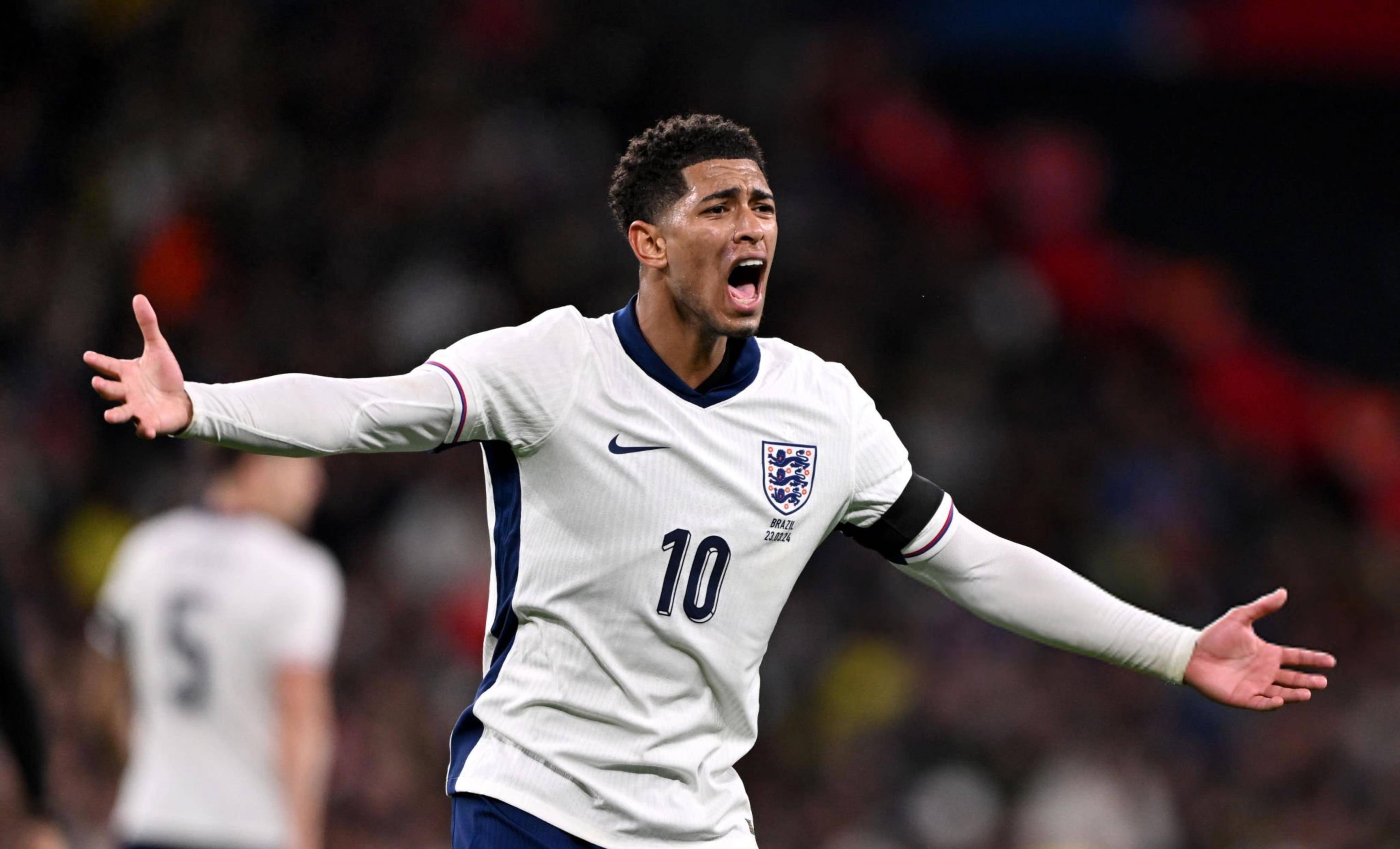 大卫-路易斯：未来会当教练；在慕尼黑夺得欧冠那夜太疯狂了（大卫-路易斯：未来将执教，慕尼黑欧冠封王之夜太疯狂）